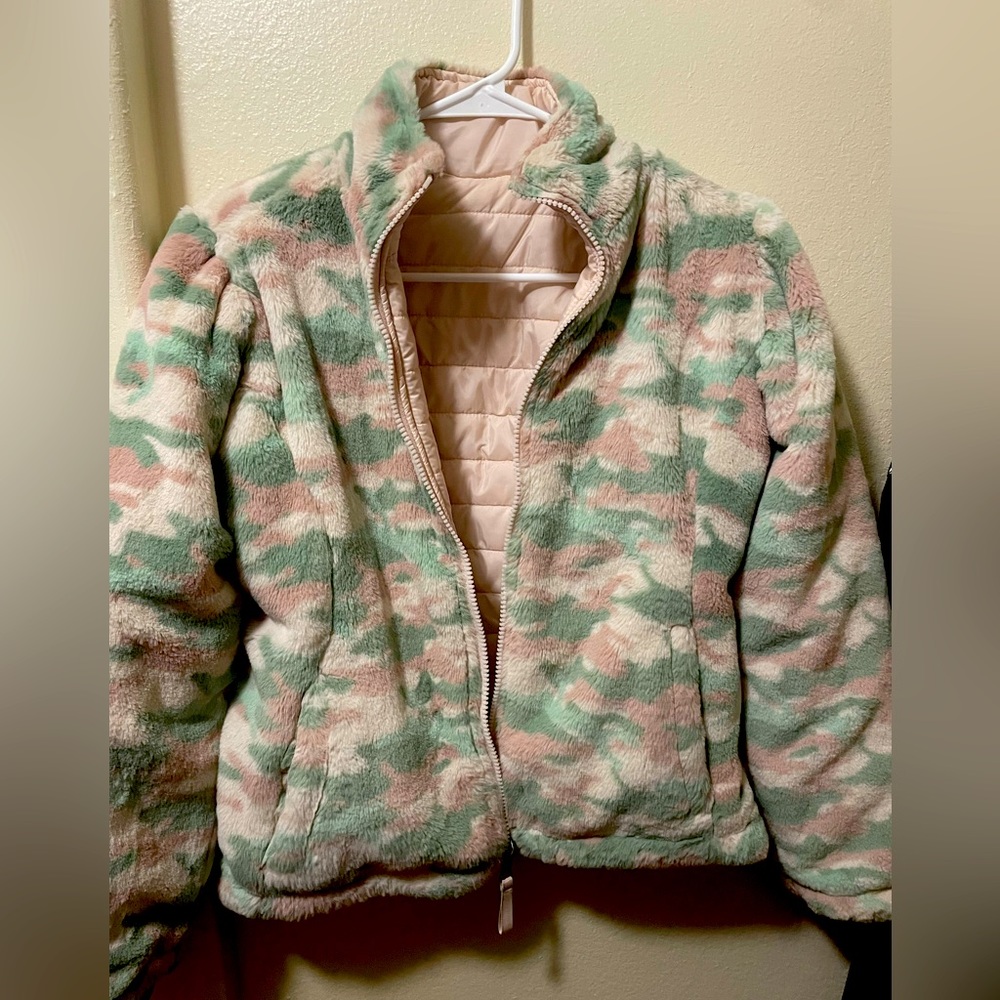 Beautiful camo pink jacket sz12